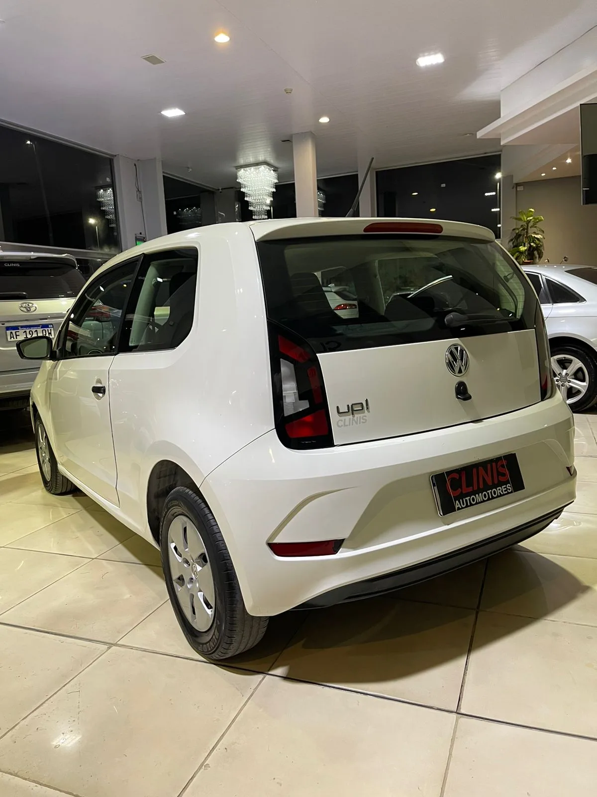 Volkswagen Up! Take 5
