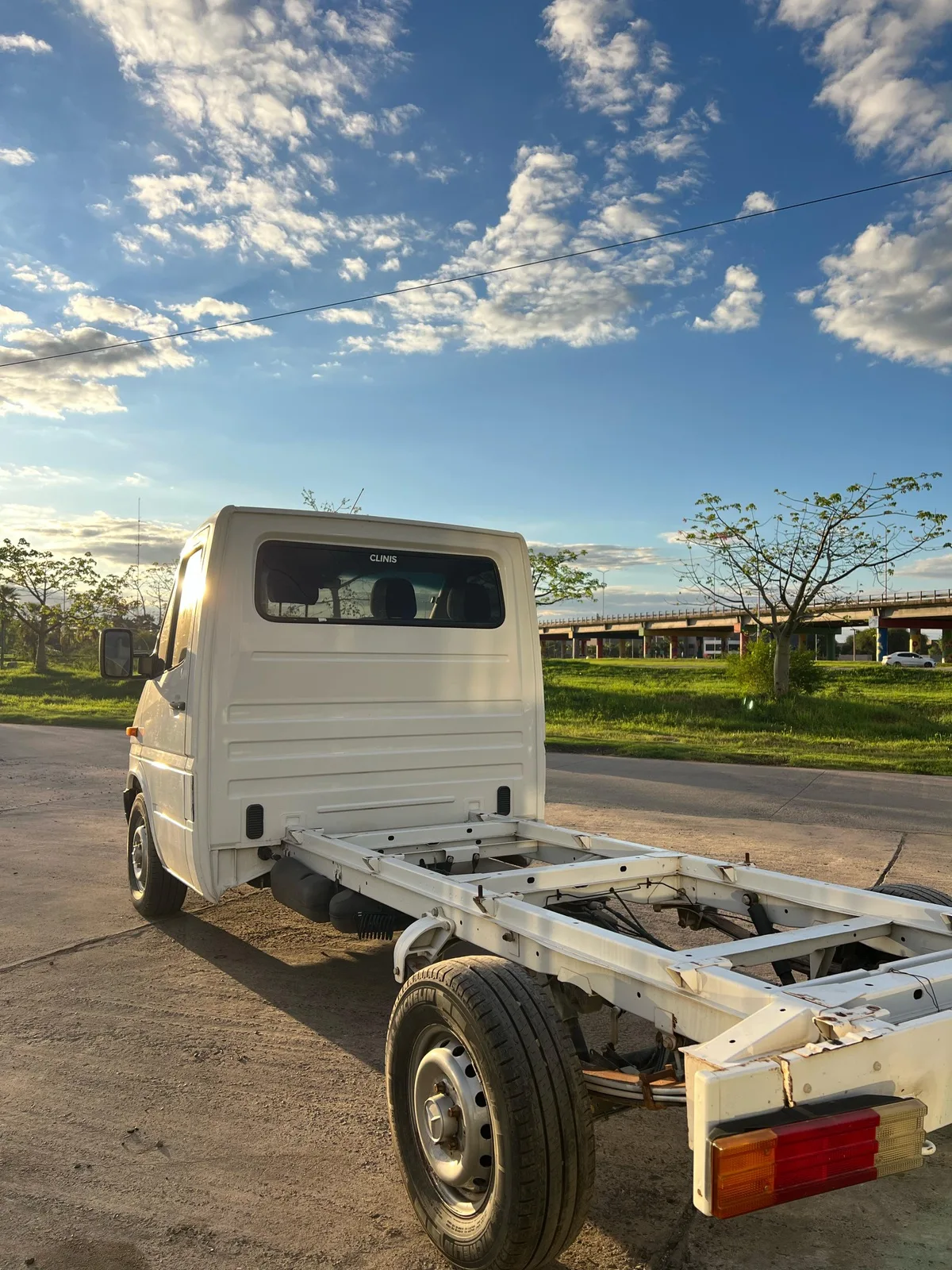 Mercedes Benz Sprinter Chasis 4