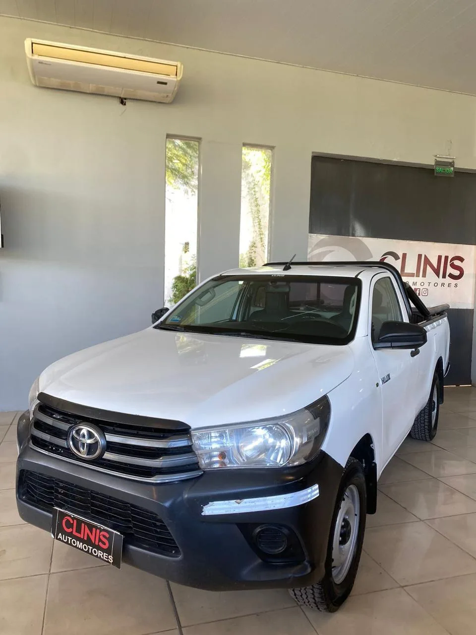 Toyota Hilux Cabina Simple 4x4 2