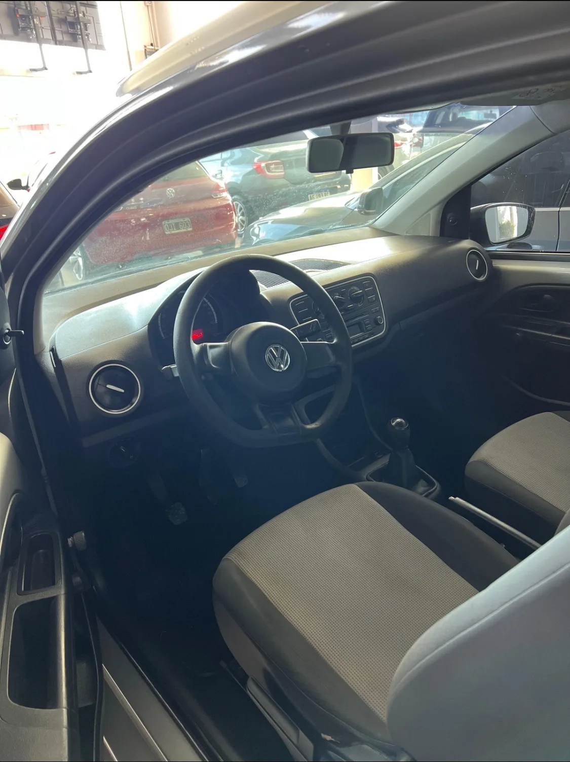 Volkswagen Up! Take 3