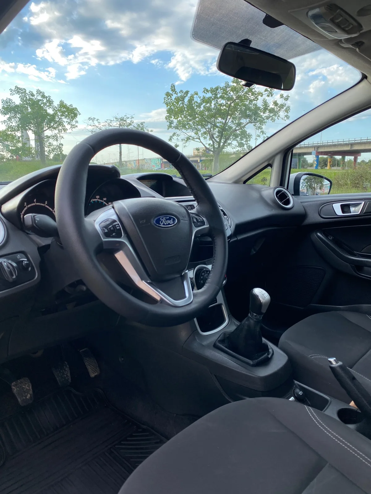 Ford Fiesta SE 1.6 8