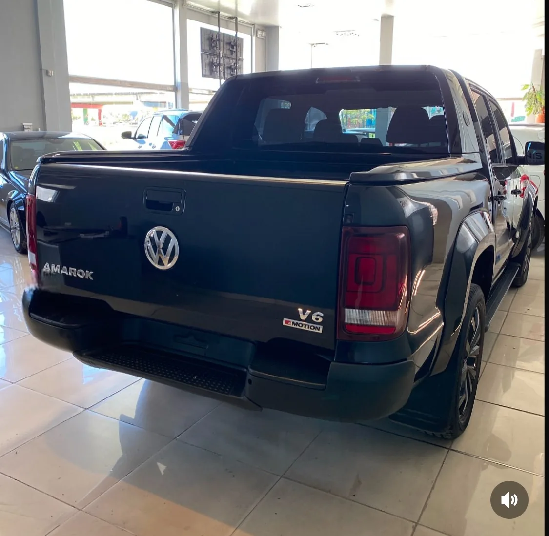 Volkswagen Amarok Black Style 4x4 AT 4
