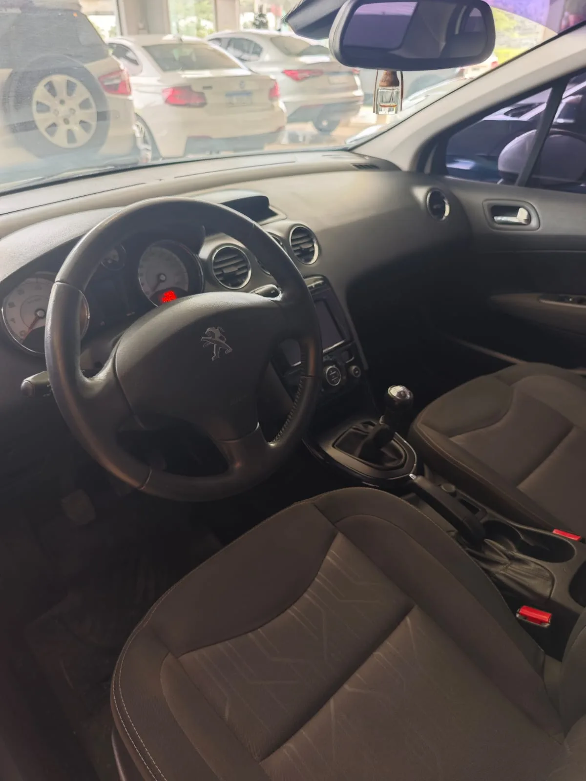Peugeot 408 Allure Pack 6