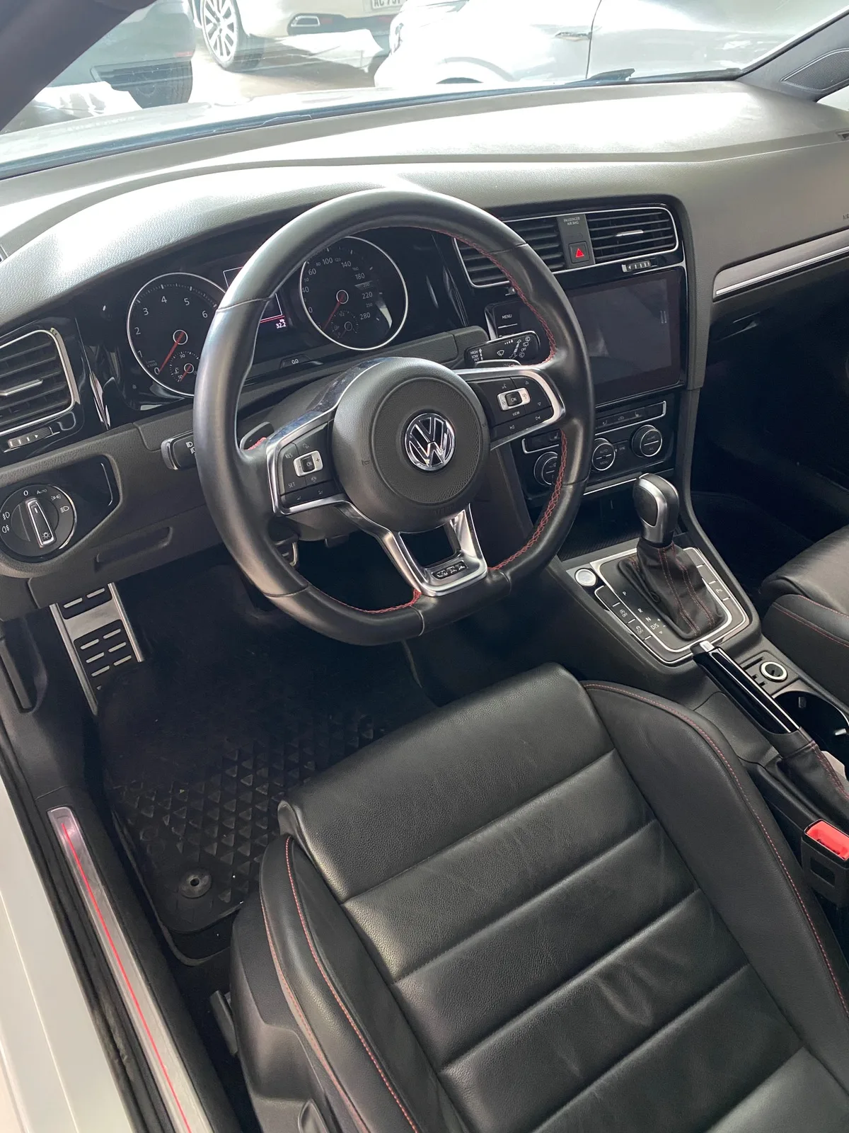 Volkswagen Golf GTI DSG 7