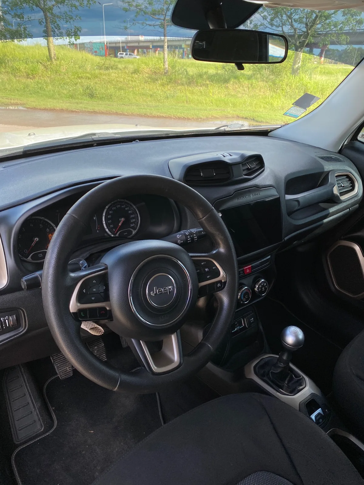Jeep Renegade Sport MT5 6