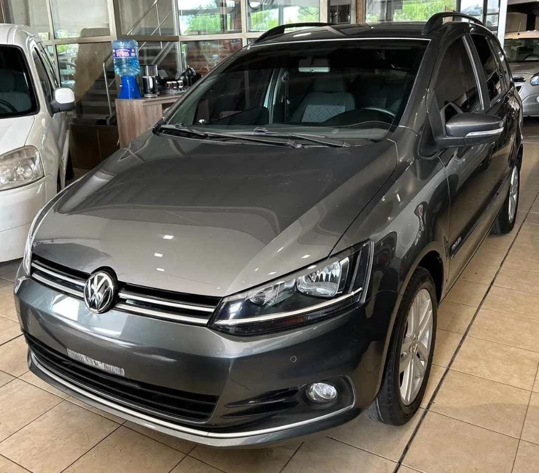 Volkswagen Suran Highline 1.6 2
