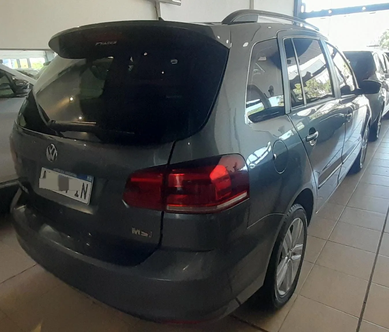 Volkswagen Suran Highline 1.6 3