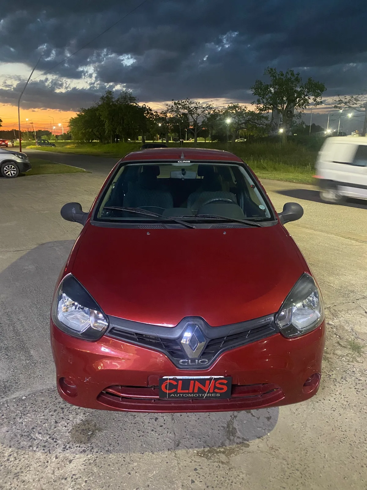 Renault Clío Mío Confort 3