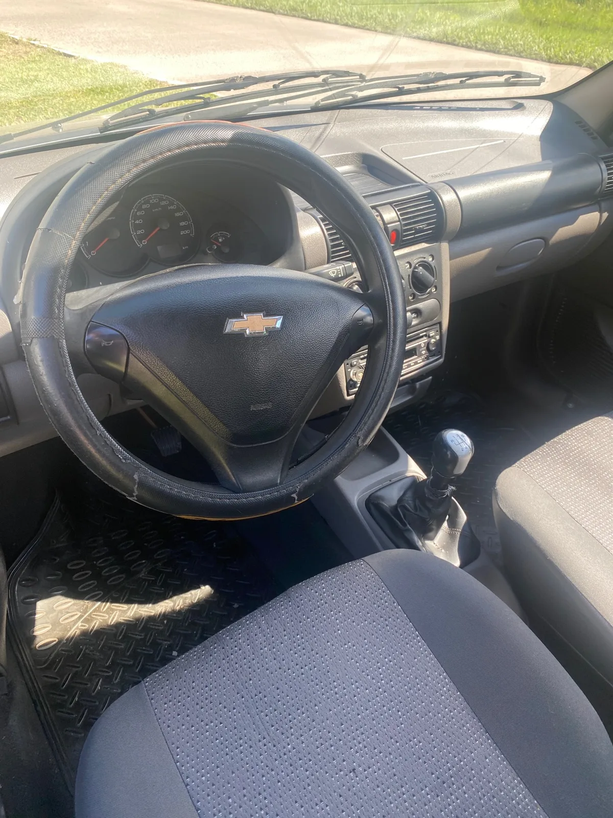 Chevrolet Classic LS AA 5