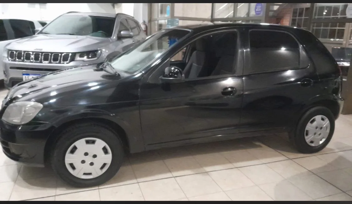 Chevrolet Celta LT 2