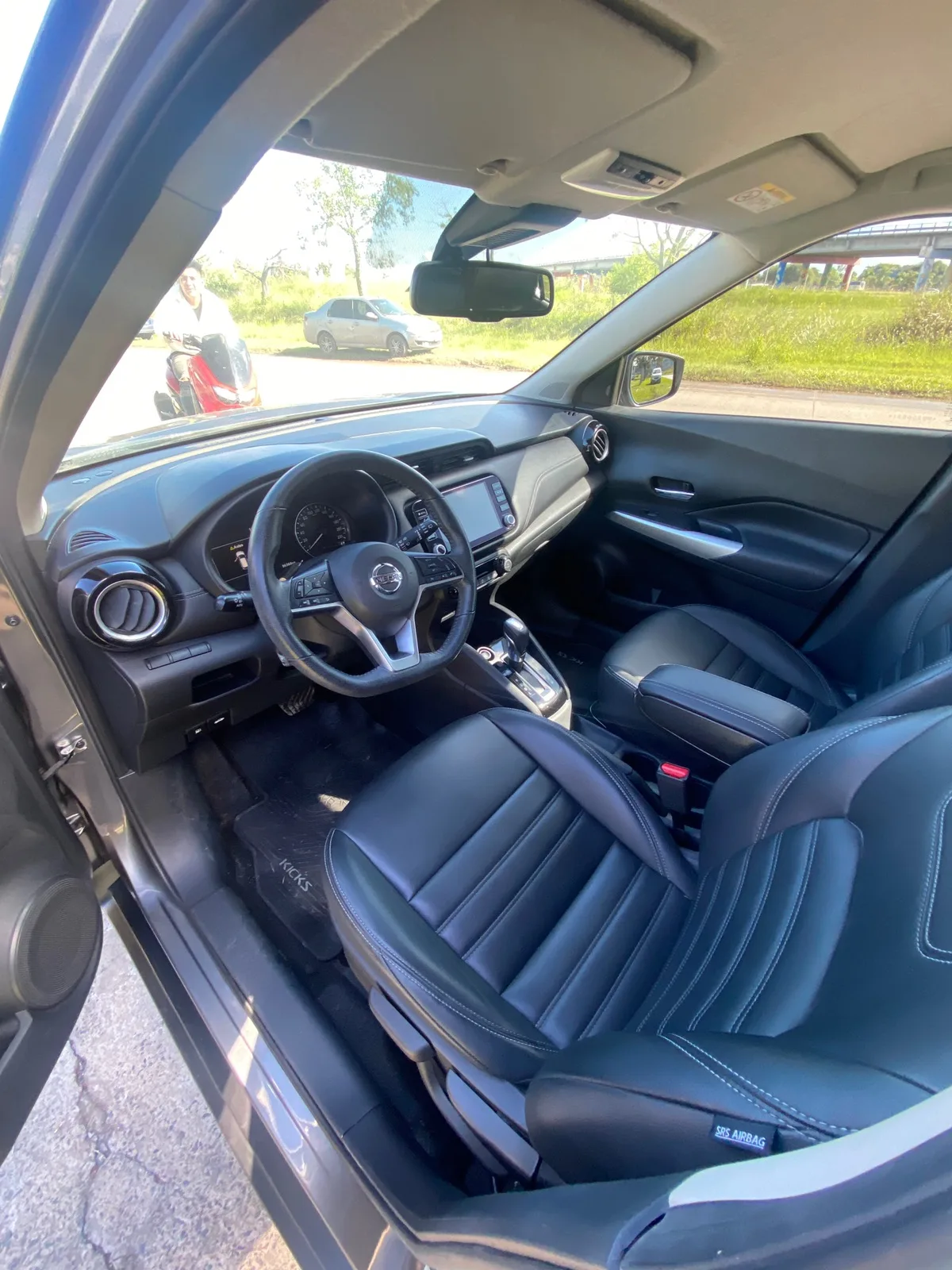 Nissan Kicks Exclusive CVT 8