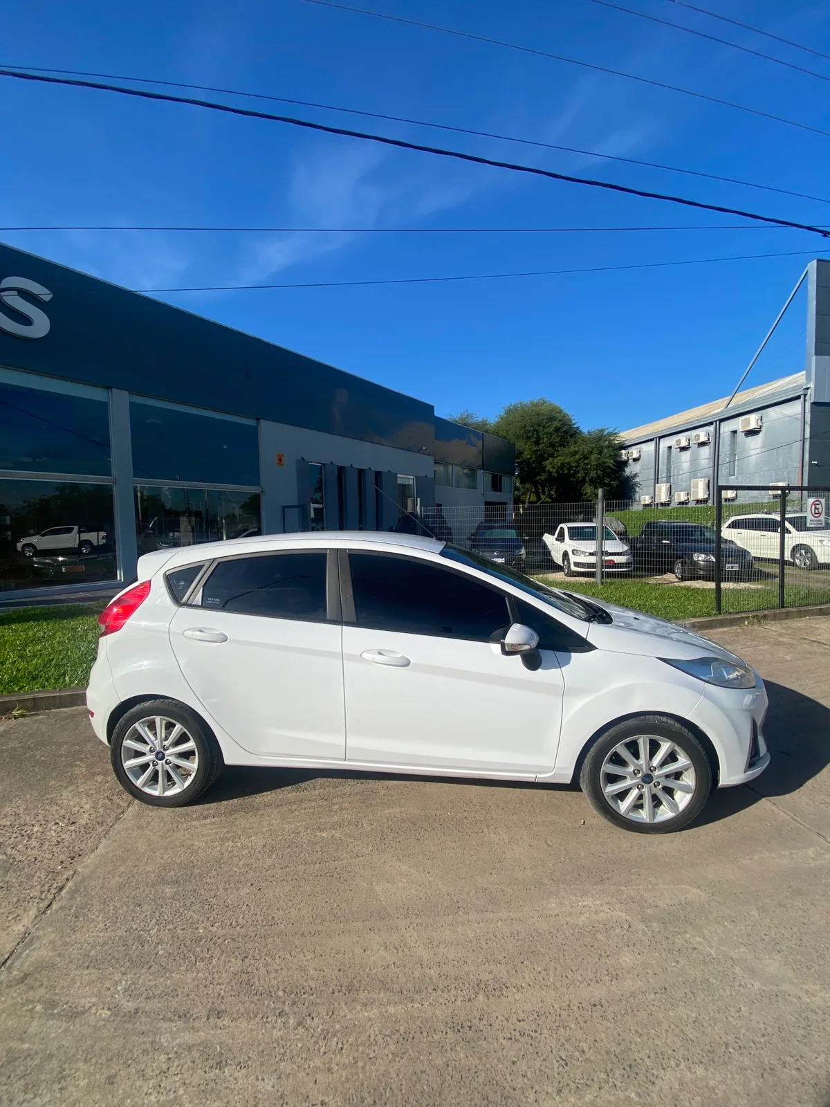 Ford Fiesta SE Plus PowerShift 4