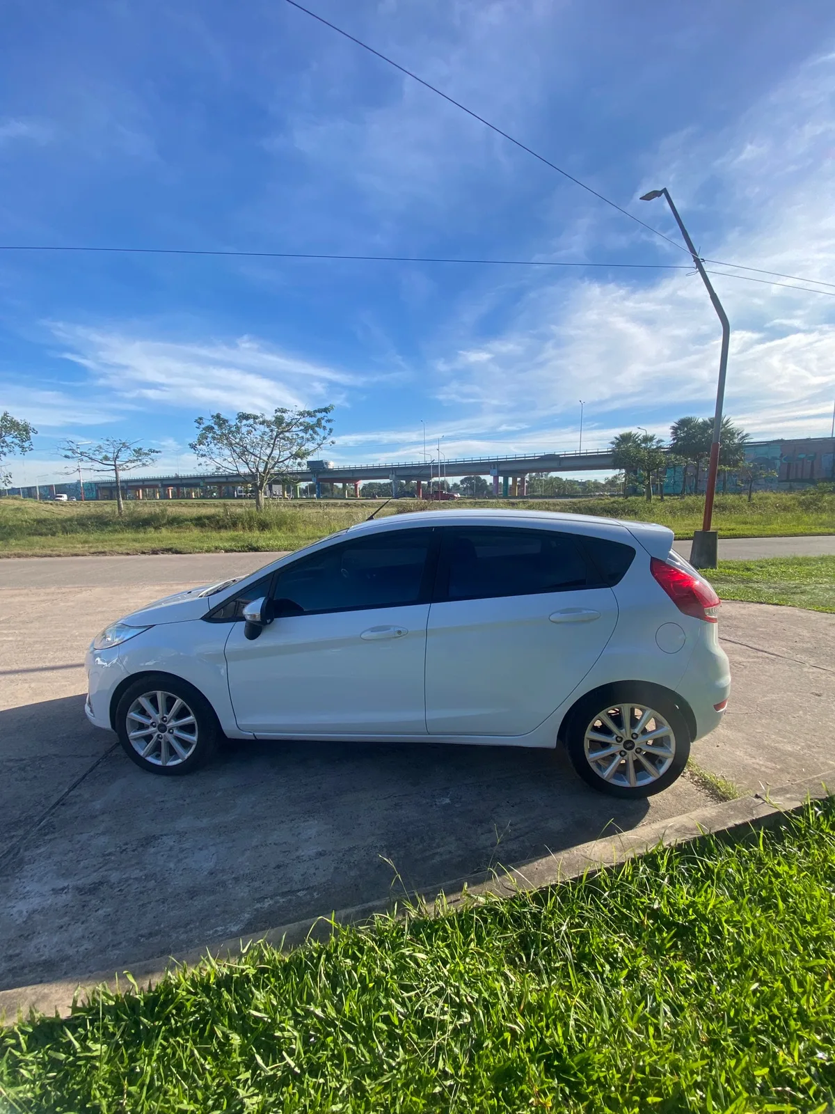 Ford Fiesta SE Plus PowerShift 5