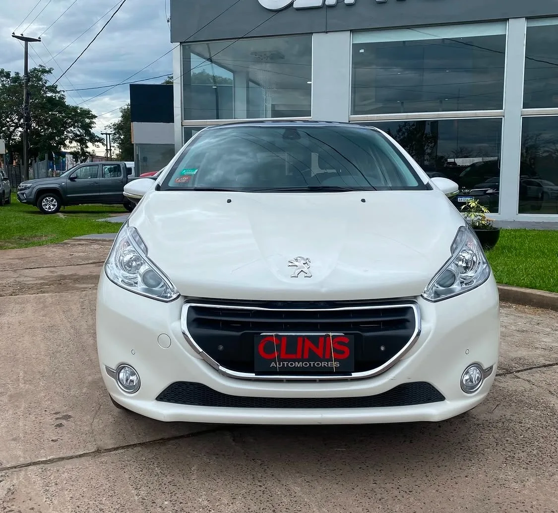 Peugeot 208 Feline Pack Cuir 3
